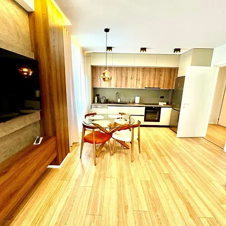 Luxurious & Spacious Old Bazaar * Tirana