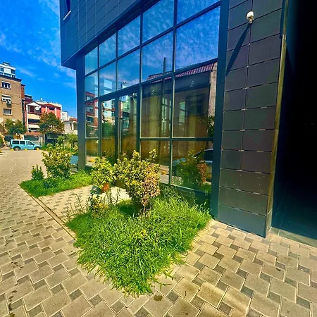 Luxurious & Spacious Old Bazaar